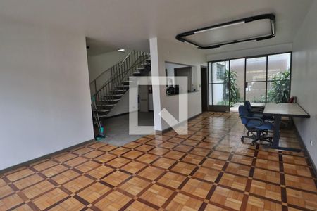 Sala de casa à venda com 6 quartos, 370m² em Pinheiros, São Paulo