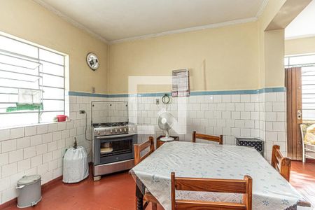 Casa à venda com 249m², 4 quartos e 3 vagas Casa à venda com 249m², 4 quartos e 3 vagasCozinha 1