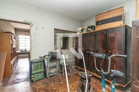 Casa à venda com 249m², 4 quartos e 3 vagas Casa à venda com 249m², 4 quartos e 3 vagasQuarto 3