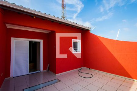 Casa à venda com 174m², 3 quartos e 2 vagasVaranda do quarto 1