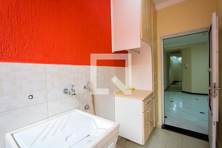 Casa à venda com 174m², 3 quartos e 2 vagasÁrea de serviço