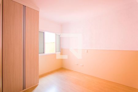 Casa à venda com 174m², 3 quartos e 2 vagasQuarto 3