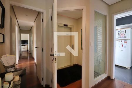 Apartamento à venda com 130m², 3 quartos e 2 vagasEntrada