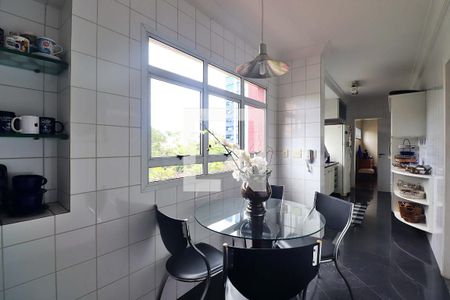 Apartamento à venda com 130m², 3 quartos e 2 vagasCopa