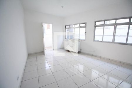 Sala / Cozinha de apartamento para alugar com 1 quarto, 45m² em Jardim Marisa, São Paulo