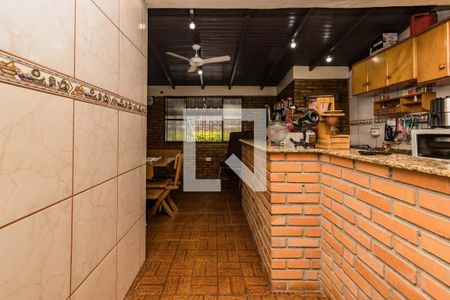 Casa à venda com 153m², 3 quartos e 2 vagas Casa à venda com 153m², 3 quartos e 2 vagasCozinha