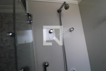 Apartamento para alugar com 117m², 3 quartos e 2 vagasChuveiro banheiro da suíte