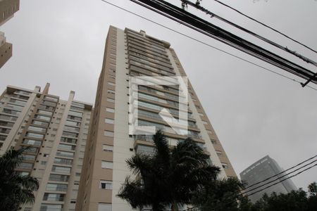 Apartamento para alugar com 117m², 3 quartos e 2 vagasFachada