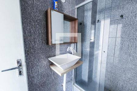 Banheiro de apartamento para alugar com 1 quarto, 28m² em Centro, Rio de Janeiro