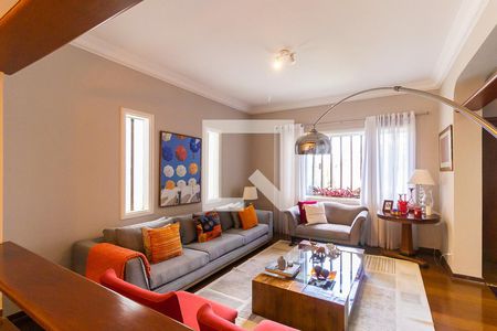 Sala de estar de casa à venda com 4 quartos, 300m² em Vila Brandina, Campinas