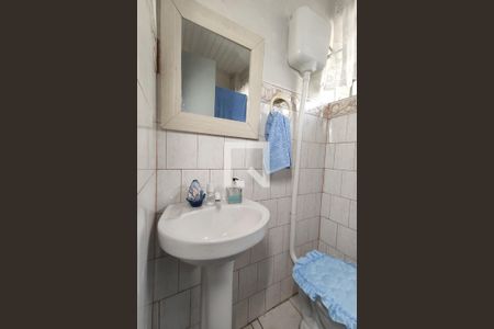 Casa à venda com 120m², 3 quartos e 2 vagasBanheiro 4