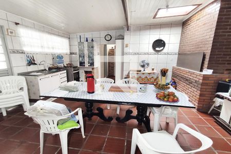 Casa à venda com 120m², 3 quartos e 2 vagasEspaço Gourmet