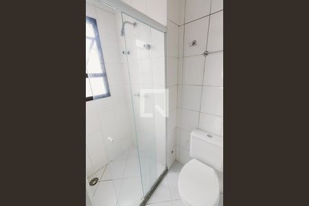 Apartamento para alugar com 80m², 3 quartos e 1 vaga Apartamento para alugar com 80m², 3 quartos e 1 vagaBanheiro da Suíte 1