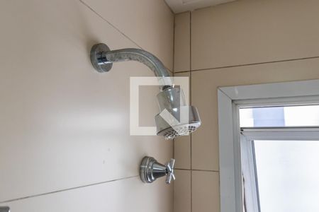 Apartamento para alugar com 70m², 2 quartos e 2 vagasDetalhe do Banheiro da Suíte