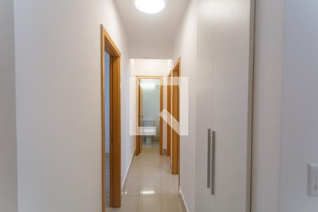 Corredor de apartamento para alugar com 3 quartos, 95m² em Funcionários, Belo Horizonte