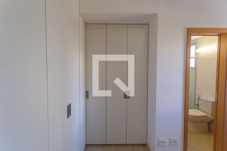 Apartamento para alugar com 95m², 3 quartos e 2 vagasQuarto