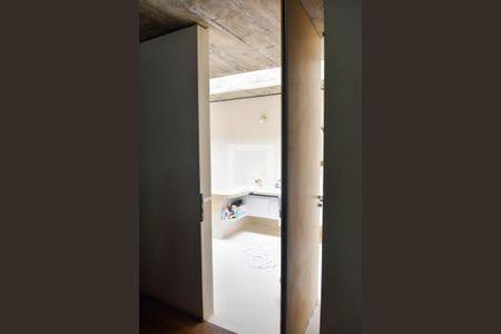 Casa à venda com 1879m², 8 quartos e 8 vagasBanheiro da Suíte