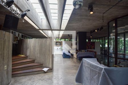 Sala de casa à venda com 8 quartos, 1879m² em Jardim Santa Helena, São Paulo