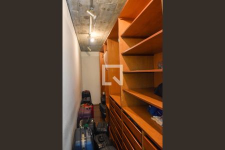 Casa à venda com 1879m², 8 quartos e 8 vagasCloset do quarto 1