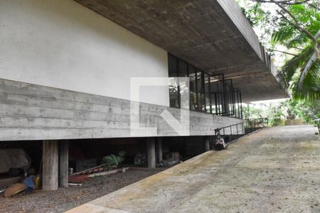 Casa à venda com 1879m², 8 quartos e 8 vagasRampa de acesso a casa