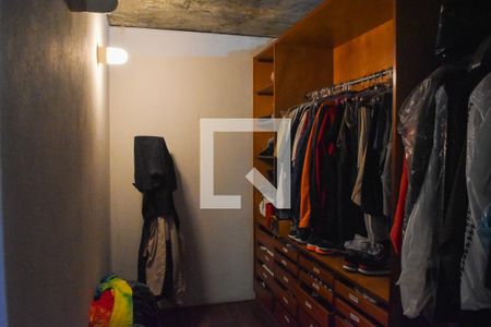 Casa à venda com 1879m², 8 quartos e 8 vagasCloset do quarto 3