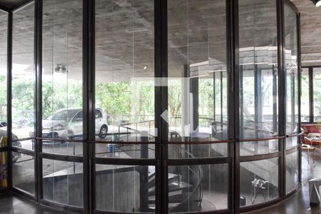 Sala de casa à venda com 8 quartos, 1879m² em Jardim Santa Helena, São Paulo