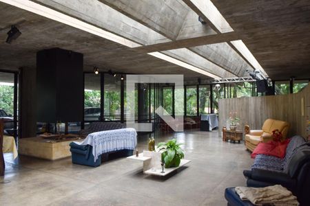 Sala de casa à venda com 8 quartos, 1879m² em Jardim Santa Helena, São Paulo