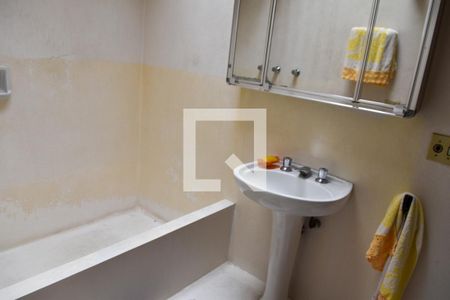 Casa à venda com 1879m², 8 quartos e 8 vagasBanheiro Social