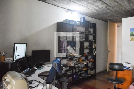 Casa à venda com 1879m², 8 quartos e 8 vagasQuarto 3 - Suíte