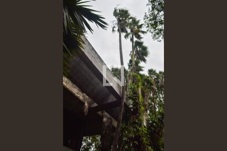 Casa à venda com 1879m², 8 quartos e 8 vagasÁrea externa