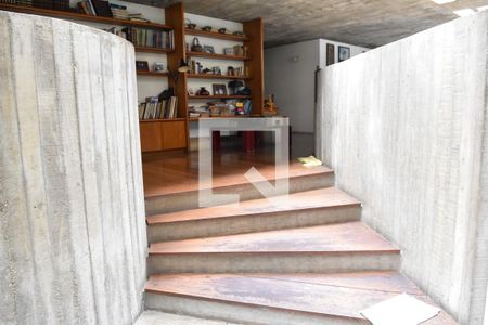 Casa à venda com 1879m², 8 quartos e 8 vagasSala 2