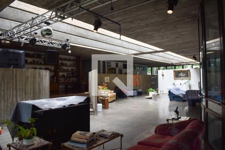 Sala de casa à venda com 8 quartos, 1879m² em Jardim Santa Helena, São Paulo