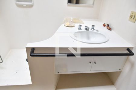 Casa à venda com 1879m², 8 quartos e 8 vagasBanheiro da Suíte