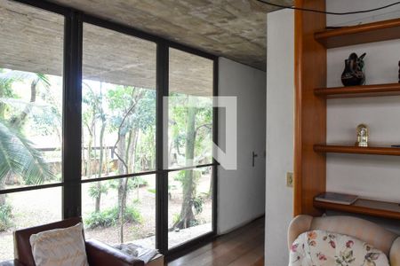 Casa à venda com 1879m², 8 quartos e 8 vagasEntrada para o dormitório