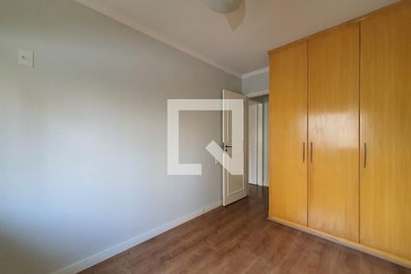 Apartamento à venda com 75m², 2 quartos e 2 vagasQuarto 2
