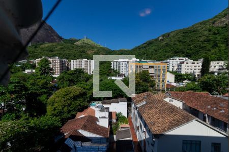 Apartamento à venda com 70m², 2 quartos e 2 vagas Apartamento à venda com 70m², 2 quartos e 2 vagasVista da Suíte