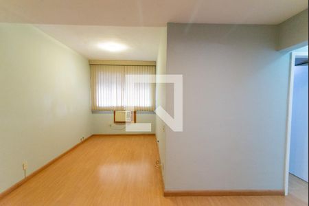Sala de apartamento à venda com 2 quartos, 70m² em Grajaú, Rio de Janeiro