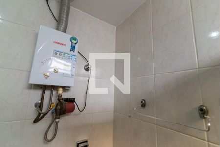 Apartamento à venda com 70m², 2 quartos e 2 vagas Apartamento à venda com 70m², 2 quartos e 2 vagasBanheiro da Suíte