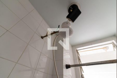 Apartamento à venda com 70m², 2 quartos e 2 vagas Apartamento à venda com 70m², 2 quartos e 2 vagasBanheiro de Serviço