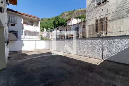 Apartamento à venda com 70m², 2 quartos e 2 vagas Apartamento à venda com 70m², 2 quartos e 2 vagasQuadra