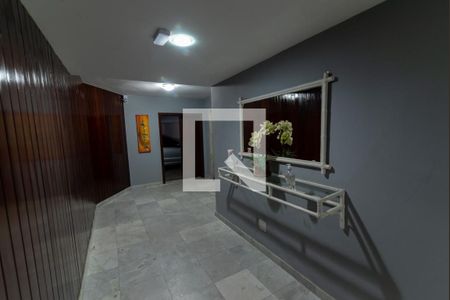 Apartamento à venda com 70m², 2 quartos e 2 vagas Apartamento à venda com 70m², 2 quartos e 2 vagasHall