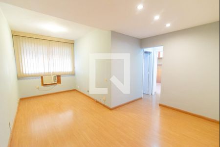 Sala de apartamento à venda com 2 quartos, 70m² em Grajaú, Rio de Janeiro