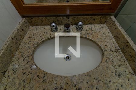 Apartamento à venda com 70m², 2 quartos e 2 vagas Apartamento à venda com 70m², 2 quartos e 2 vagasBanheiro Social