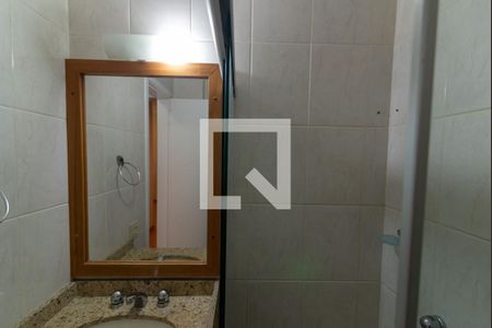 Apartamento à venda com 70m², 2 quartos e 2 vagas Apartamento à venda com 70m², 2 quartos e 2 vagasBanheiro Social