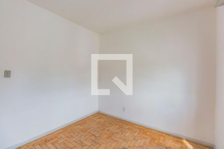 Quarto 2 de apartamento à venda com 2 quartos, 60m² em Vila Ipiranga, Porto Alegre