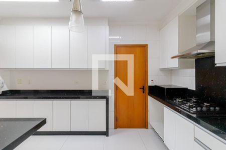 Apartamento à venda com 105m², 3 quartos e 2 vagasCozinha 