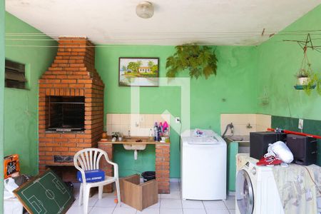 Casa à venda com 80m², 2 quartos e 2 vagas Casa à venda com 80m², 2 quartos e 2 vagasArea da Churrasqueira