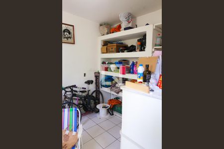 Casa à venda com 80m², 2 quartos e 2 vagas Casa à venda com 80m², 2 quartos e 2 vagasDispensa