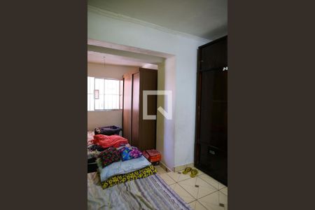 Casa à venda com 80m², 2 quartos e 2 vagas Casa à venda com 80m², 2 quartos e 2 vagasQuarto 2