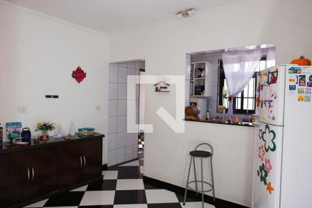 Casa à venda com 80m², 2 quartos e 2 vagas Casa à venda com 80m², 2 quartos e 2 vagasCozinha